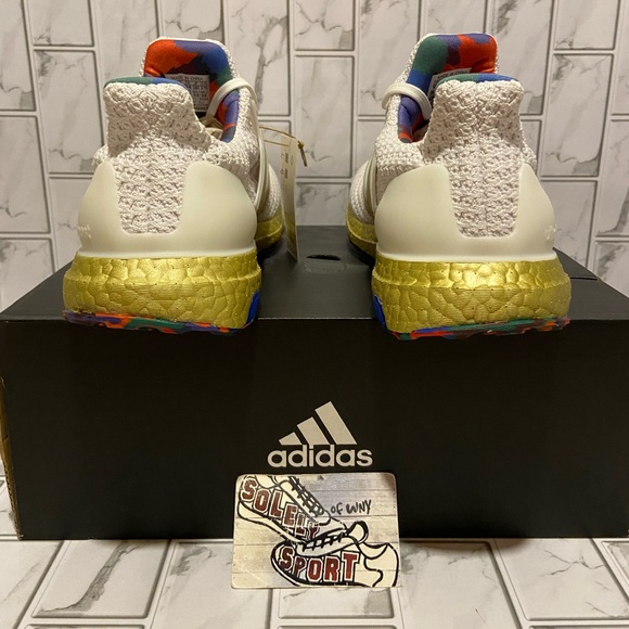 Adidas Ultraboost 5.0 DNA White Gold Running Training Gym Ultra Boost Mens Sizes - Picture 5 of 15